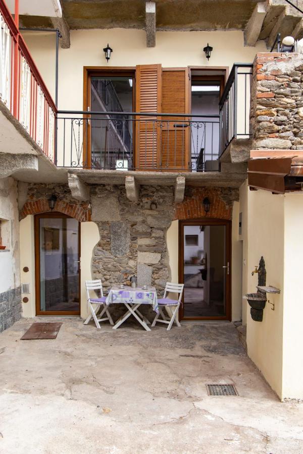La Fonte - Duplex In Historical Center Apartment Lesa Bagian luar foto